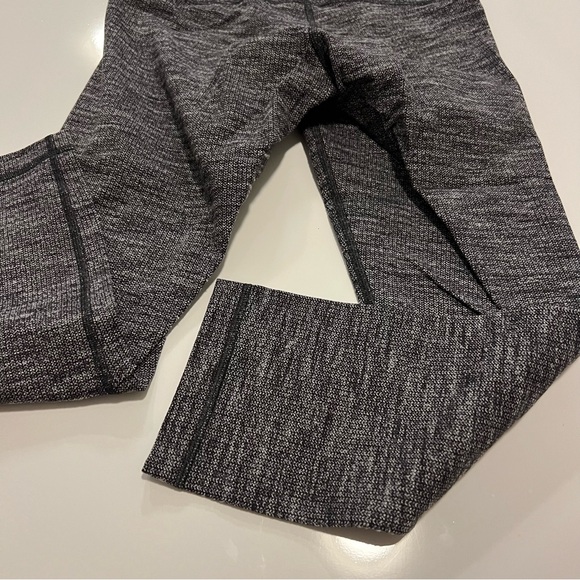 NEW Lululemon Wunder Under Crop Gray Leggings Size 6 - Picture 6 of 9